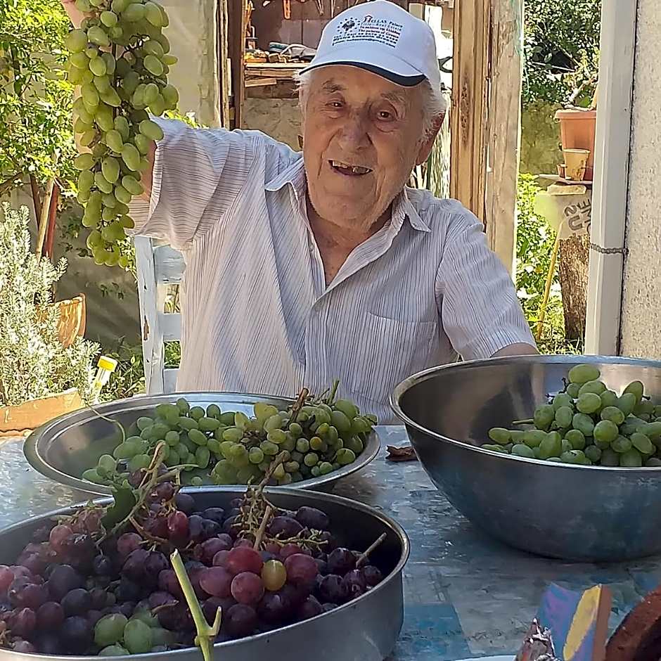 HELLAS PALACE ROOMS balcony