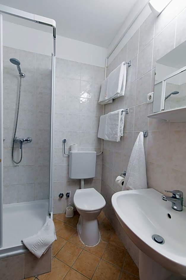 Hello Balcsi Apartmanház