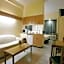 Microtel by Wyndham Tarlac