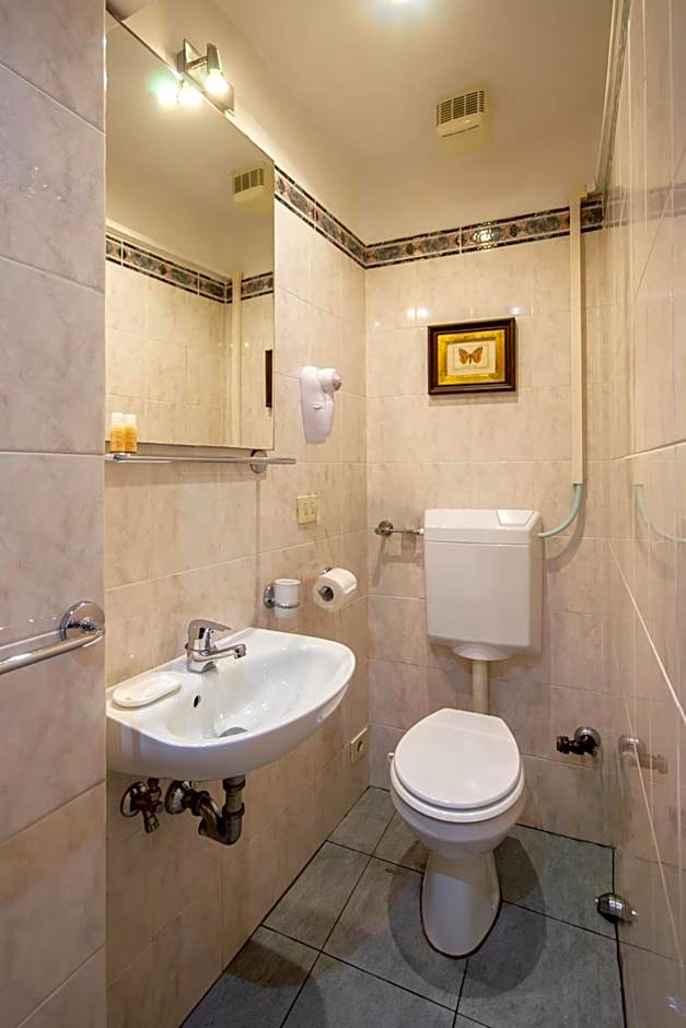 Althea Rooms