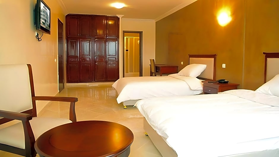 Angle Atlas Hotel