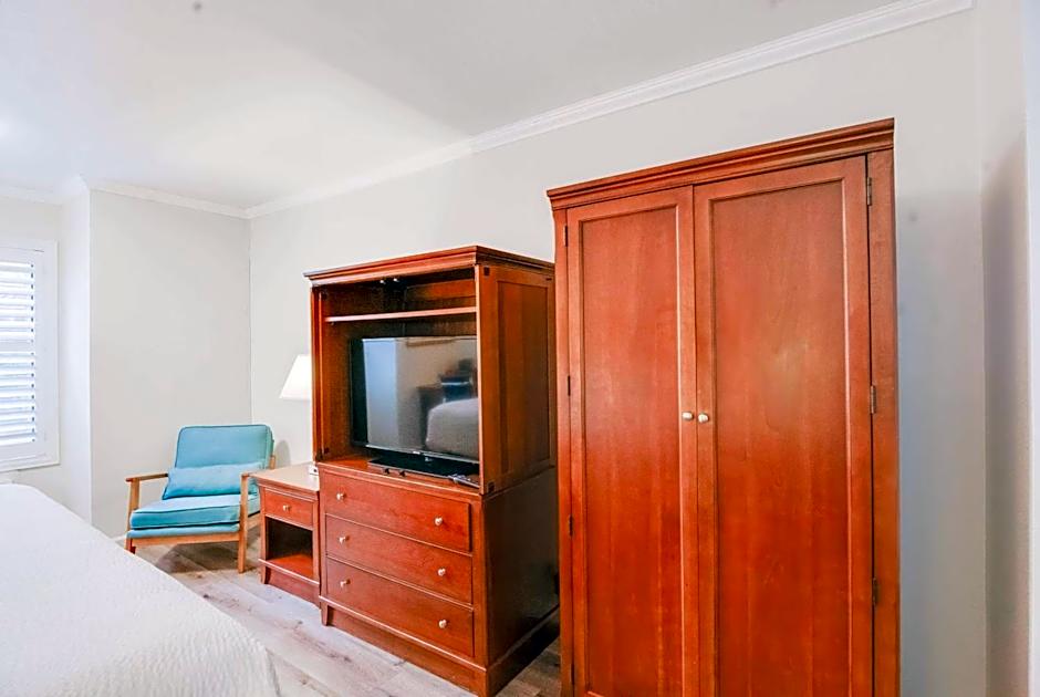 Ramada by Wyndham Mountain View