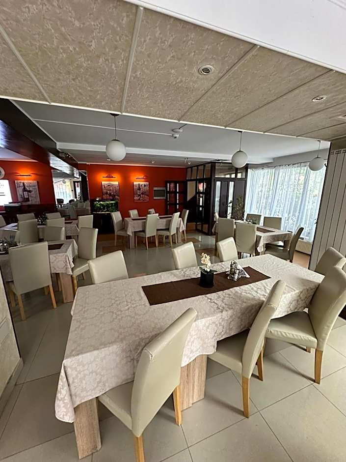 restaurant motel dolorean