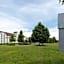Peine Salzgitter Hotel by Belvilla