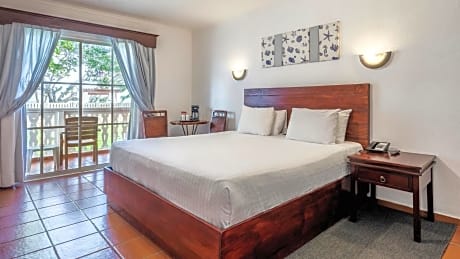 Deluxe Double Room with Ocean View Adults Club (2 Adults)