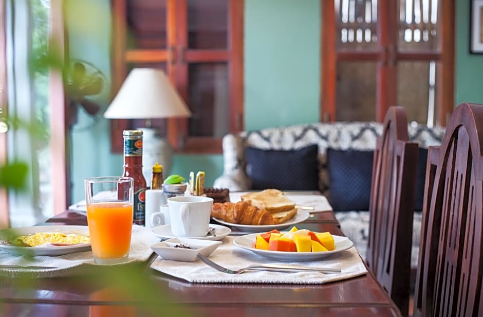 Villa Deux Rivieres Hotel