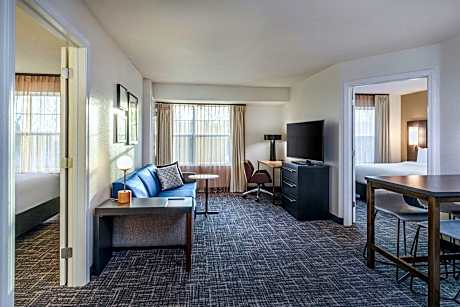 Suite, 2 Bedrooms (2 Double Beds)