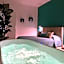 Le Coq Suites