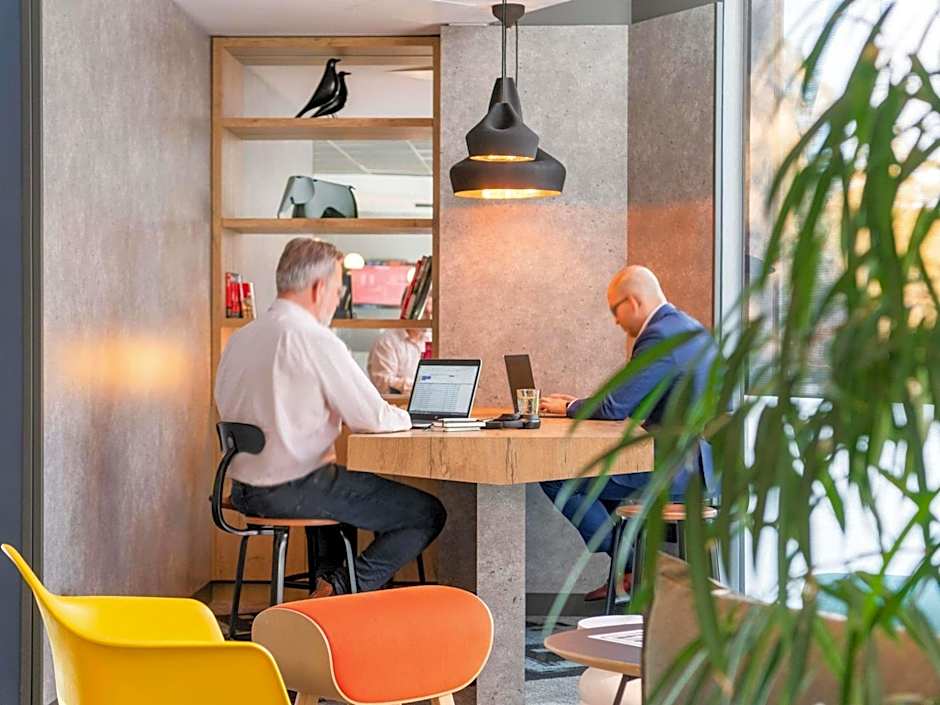 ibis Lyon Caluire Cite Internationale