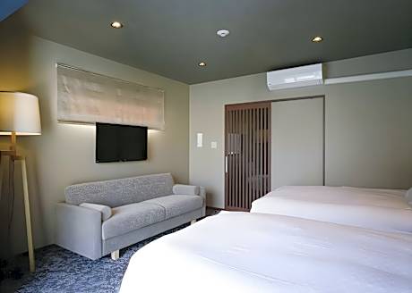 Twin Room for 3 People with Extra Bed - Non-Smoking