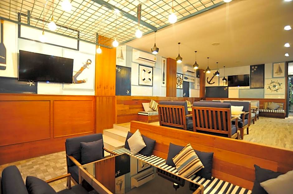 Combo Beach Hotel Samui