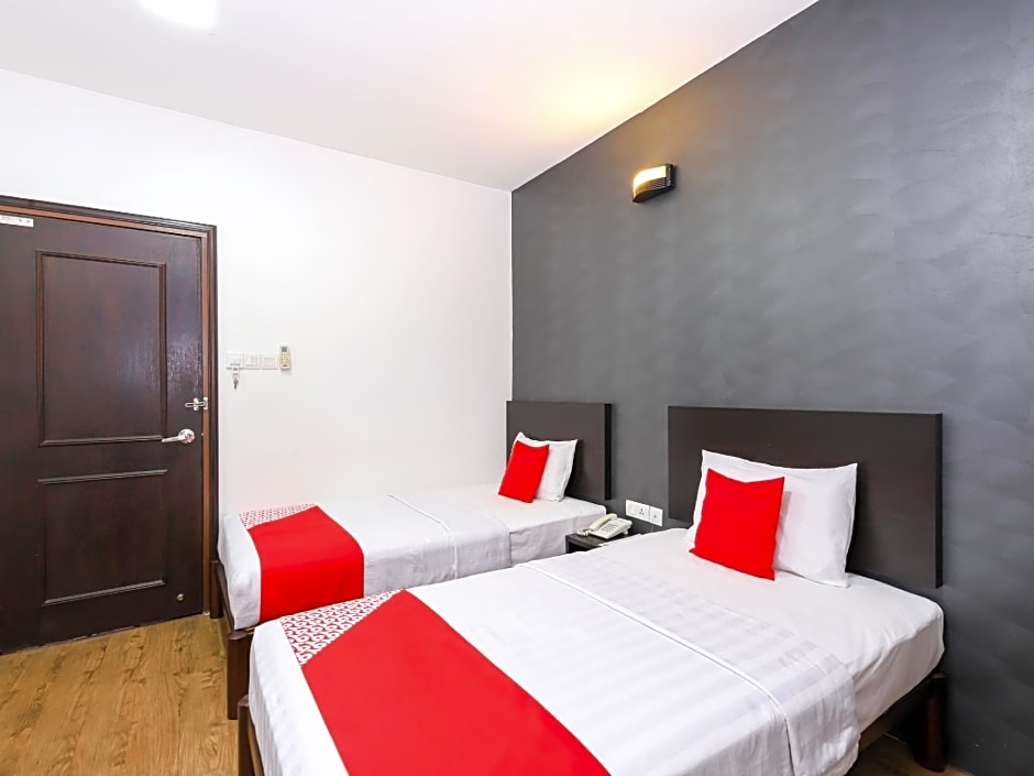 OYO 728 Tai Pan Hotel