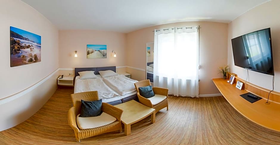 Schäfers Hotel, Self-Check-in, Cafe und Bäcker am Hotel