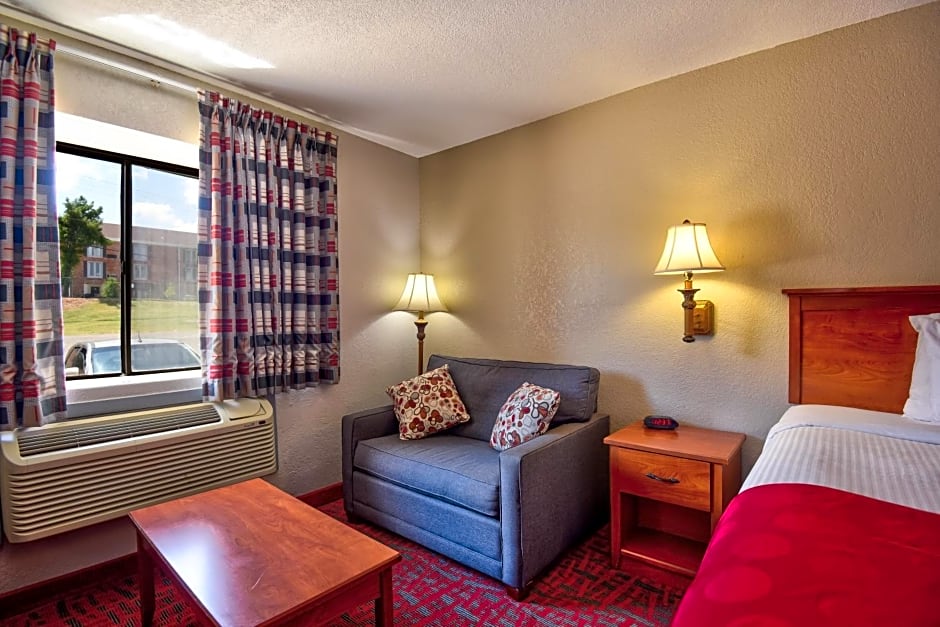 Ramada by Wyndham Oklahoma City Airport North