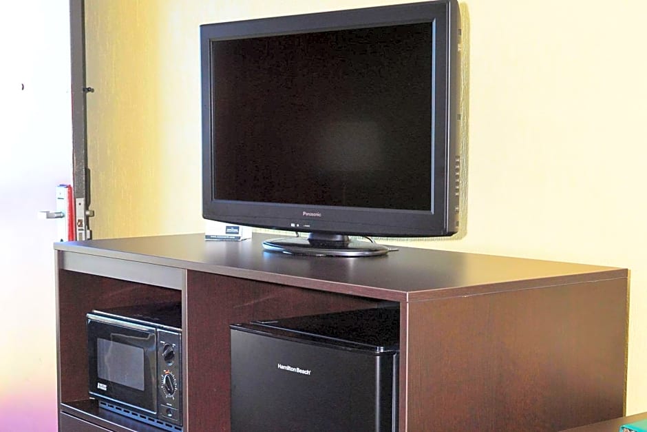 Quality Inn & Suites on the Bay near Pensacola Beach