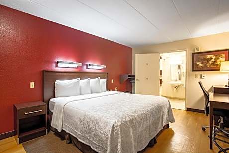 Deluxe King Room Disability Access Smoke Free