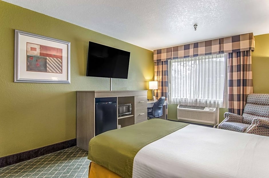 Guesthouse Inn & Suites Poulsbo