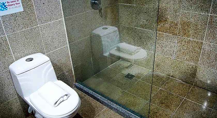 Tang Dynasty Bay Hotel Sepanggar