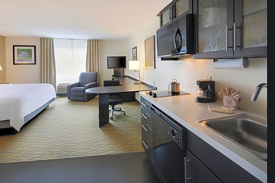 Candlewood Suites Rogers-Bentonville by IHG