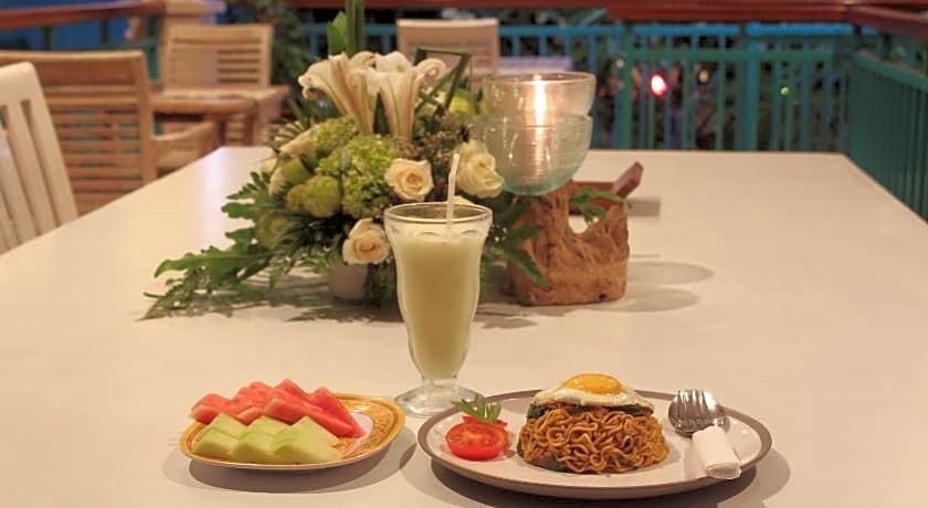 The Green Zhurga Suites
