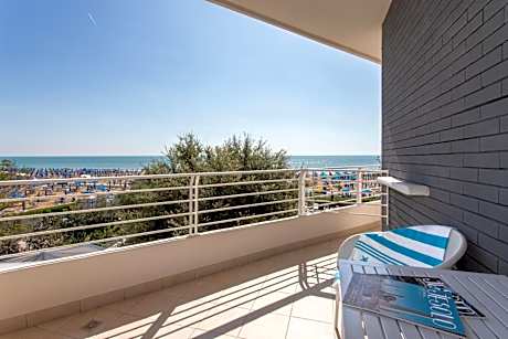 Classic Double or Twin Room with Sea and Pool View