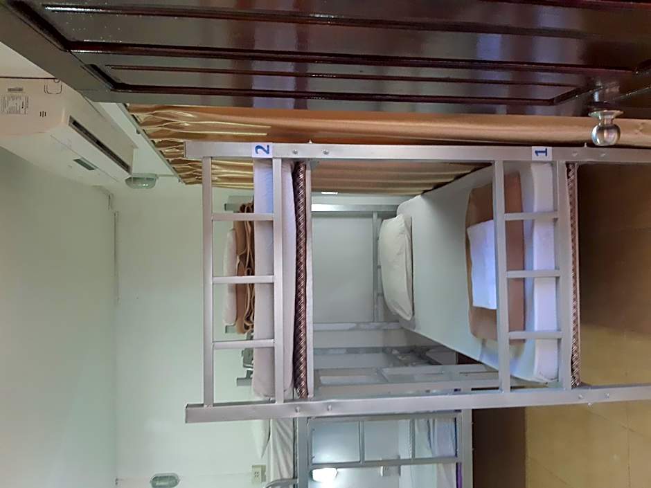 Photo 1 of 6 of 1 Person in 6-Bed Dormitory - Mixed