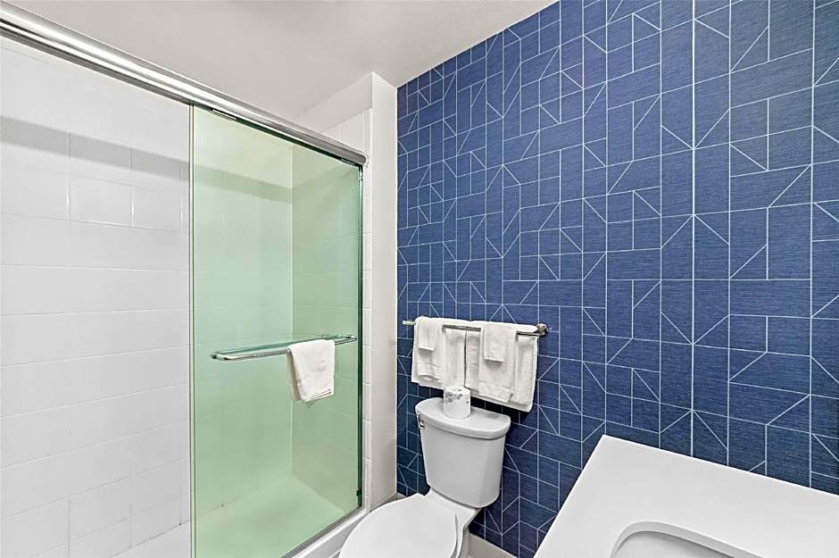 Spark by Hilton Victoria