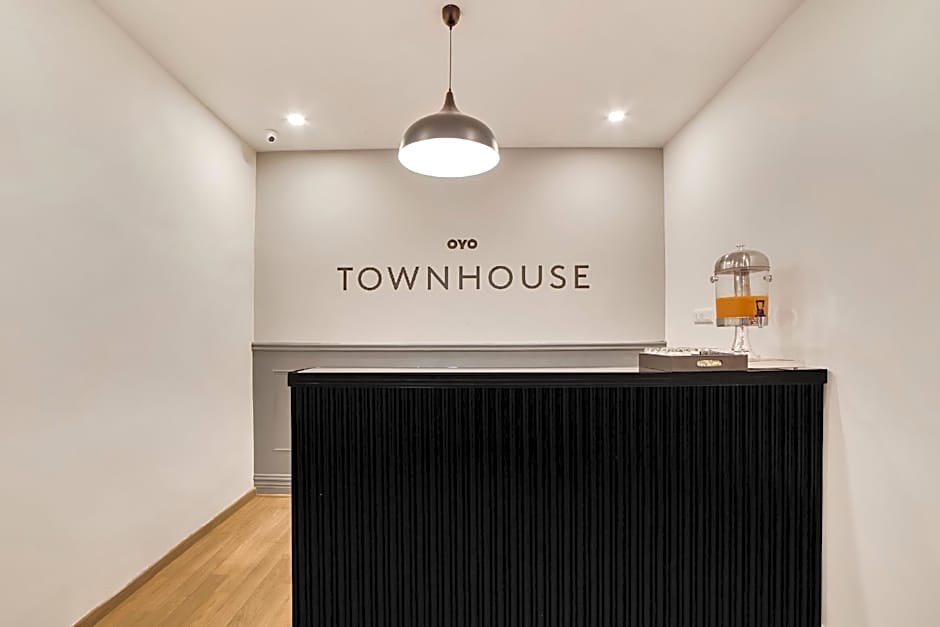 OYO Townhouse 234 Shamashbad Sbi Building – Hyderabad, IA