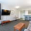 Lakeview Inns & Suites - Okotoks