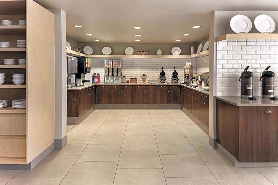 Country Inn & Suites by Radisson, Green Bay East, WI