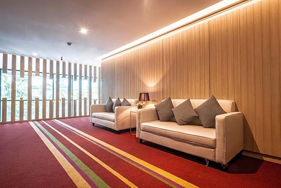 The Airport Courtyard Suvarnabhumi Airport