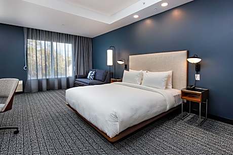 King Guest Room with Sofa Bed