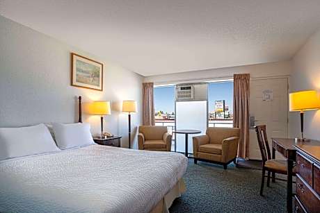 1 Queen Bed Non-Smoking