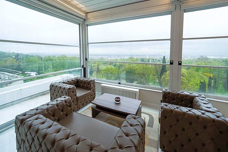 Golden Pars Hotel