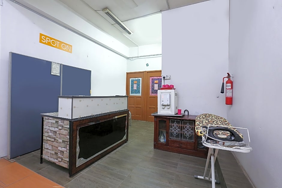 OYO 89755 D&d Budget Inn