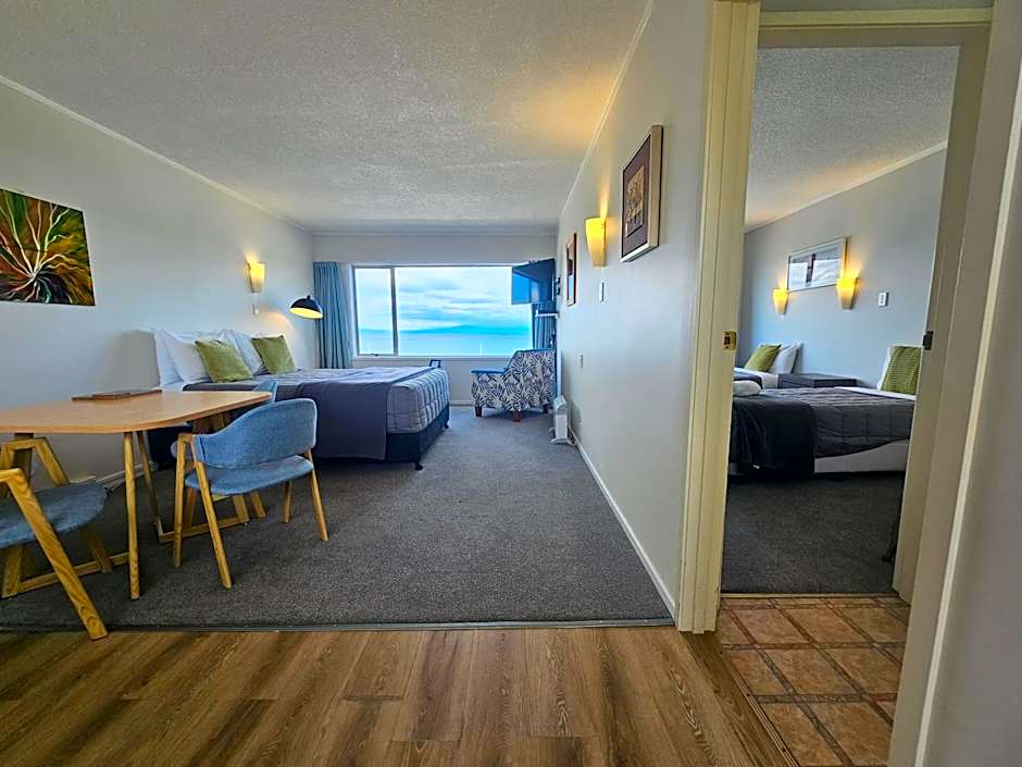 Tui Oaks Motel