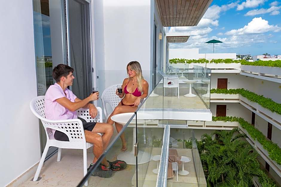 Antera Hotel & Residences