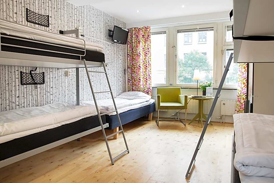 Slottsskogens Hostel