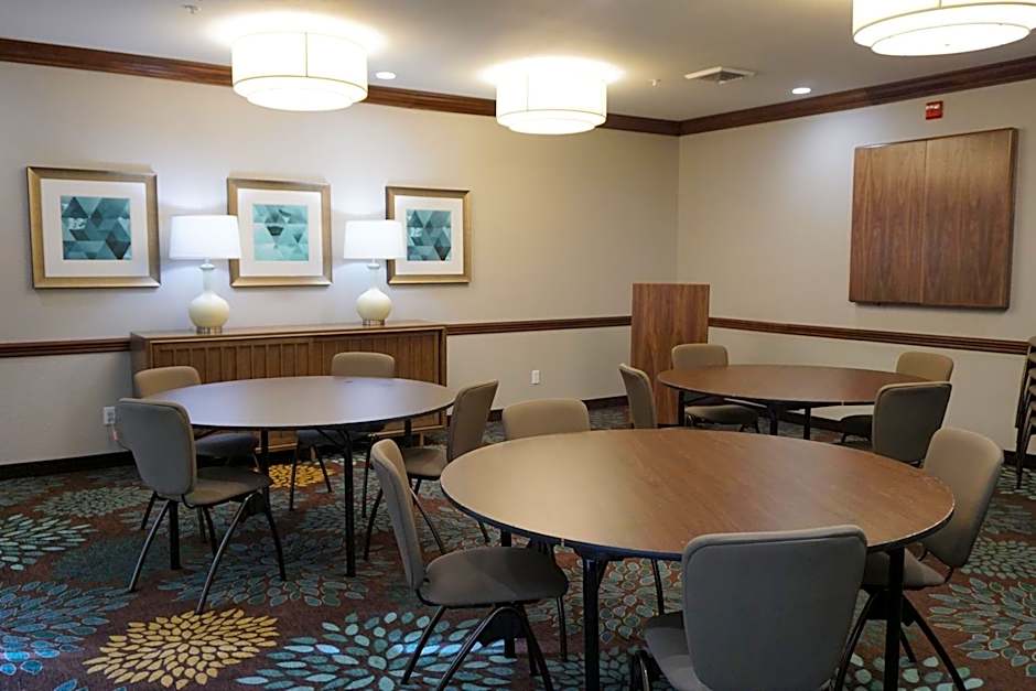 Staybridge Suites Columbia-Highway 63 & I-70 By IHG