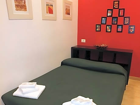 Double with Kitchenette and Private External Bathroom