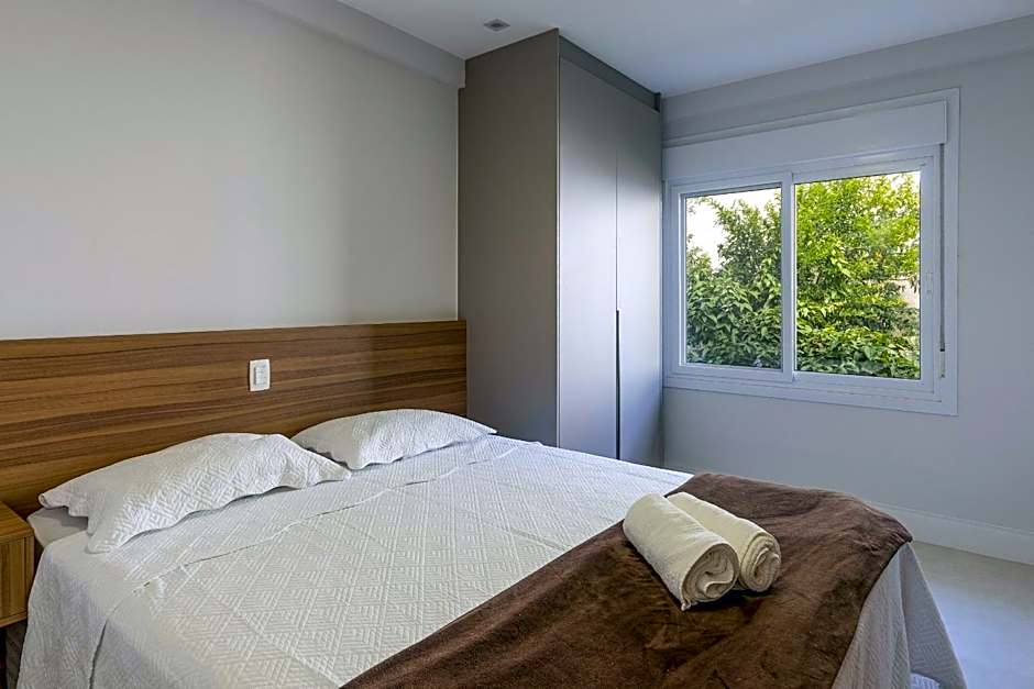 Bz48 Condomínio frente a Orla Bardot!Casa 4 suítes