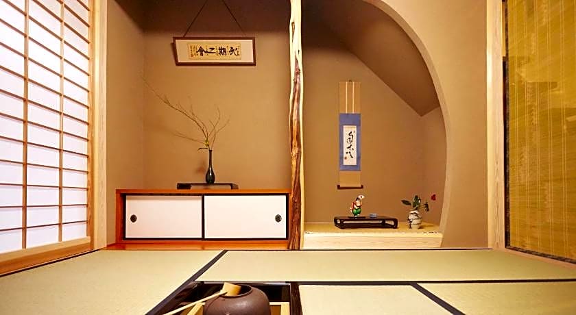 Nazuna Kyoto Nijo-jo