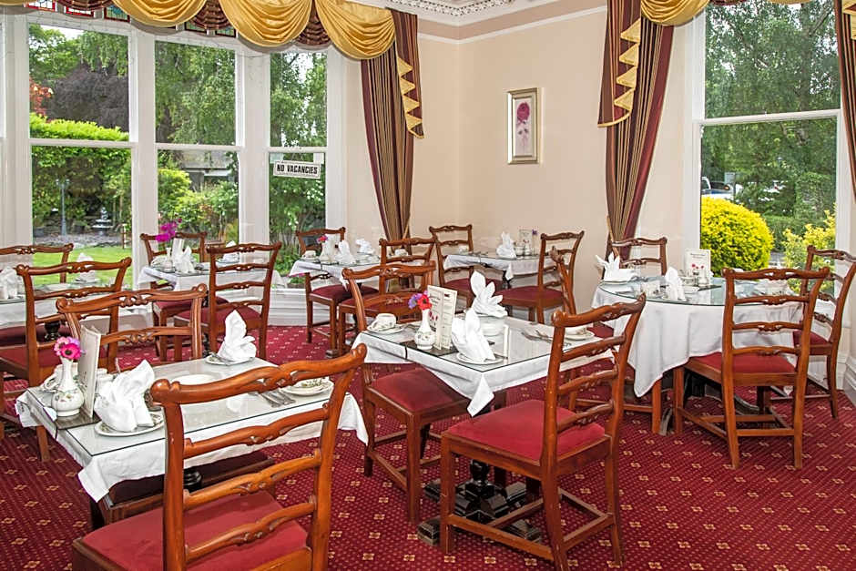 Beaumont Guest House Windermere - Adult Only - Free Car Park & Off Site access to the local Health Centre