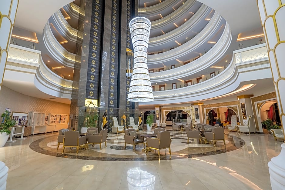 J'Adore Deluxe Hotel & Spa