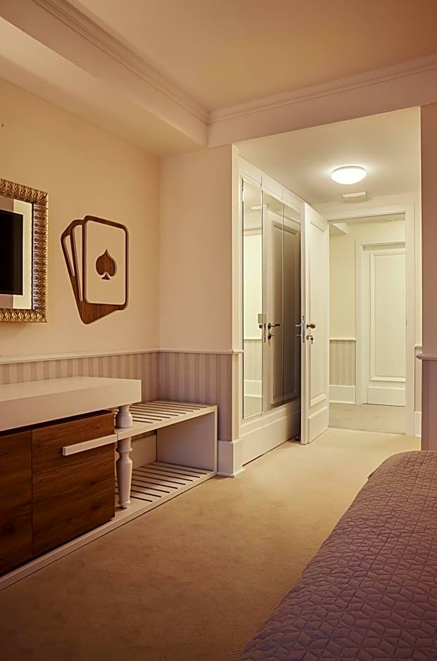 Castello Boutique Hotel