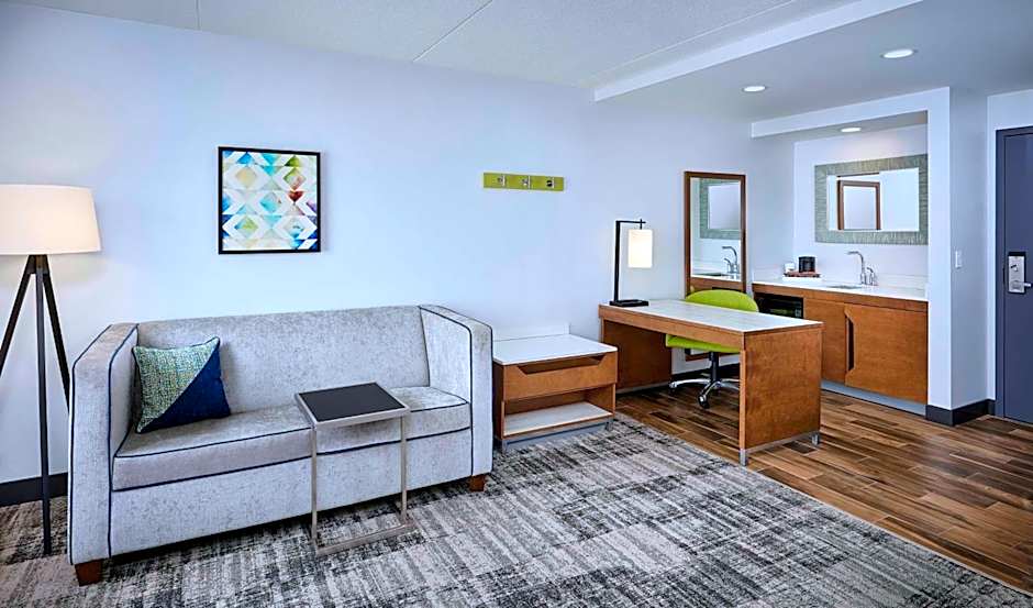 Hampton Inn By Hilton & Suites Windsor, On