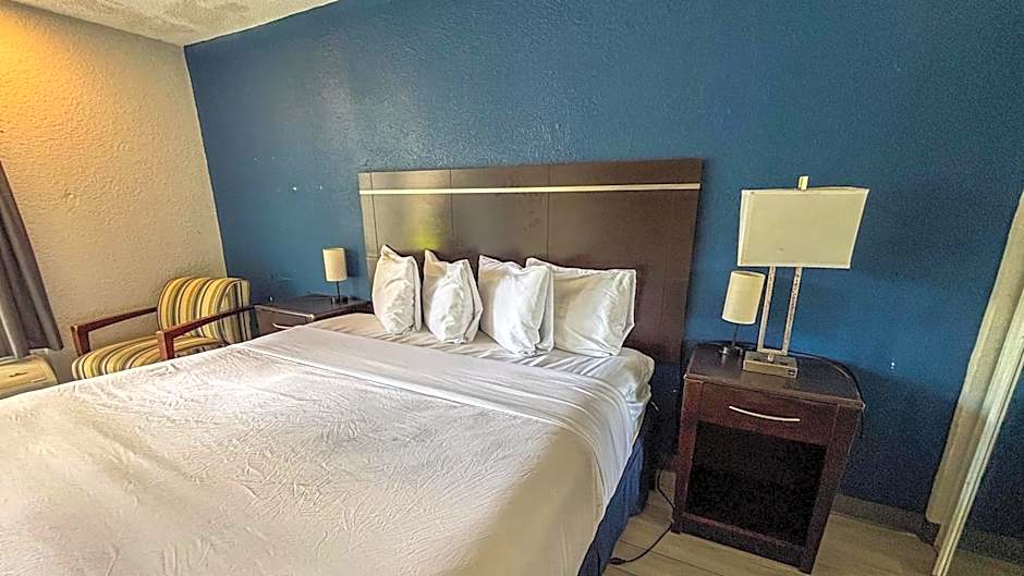 Motel 6 - Altamonte Springs, FL