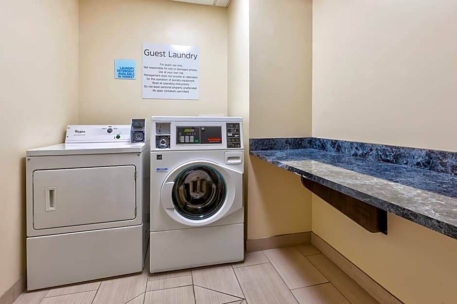 Holiday Inn Express And Suites Effingham By IHG