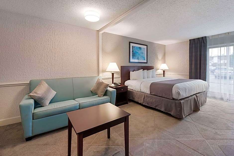 The Blu Hotel Blue Ash Cincinnati, Ascend Hotel Collection