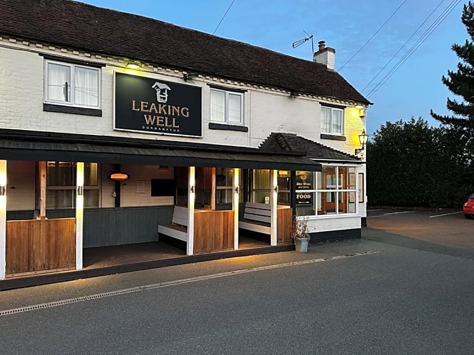 Leaking Well, Dunhampton